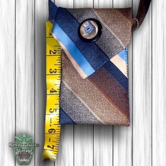 VINTAGE repurposed tie purse - Picture 2 of 8